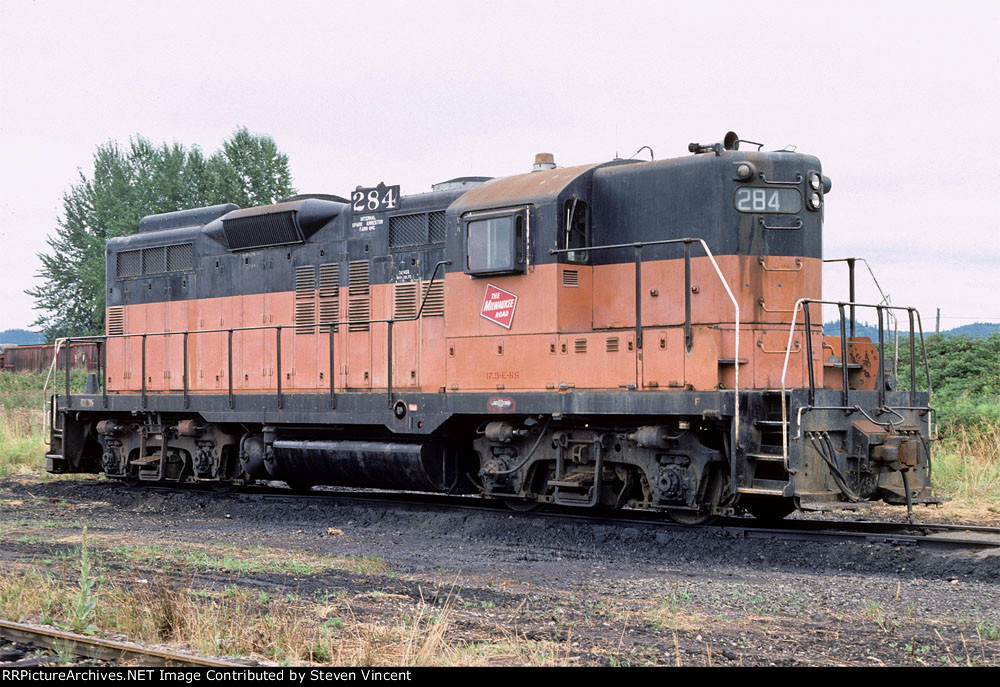 Milwaukee Road GP9 #284